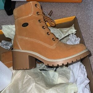 NIB Women’s Lugz Clover Wheat Ankle suede Heeled Boots (7.5)